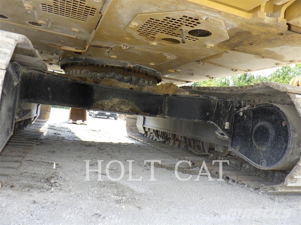 CAT 32307 Paletli ekskavatörler