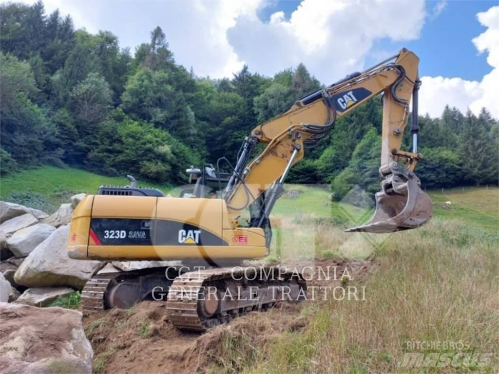 CAT 323DSA Paletli ekskavatörler