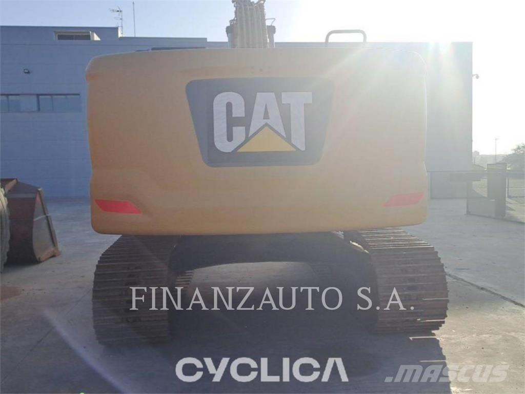 CAT 323E Paletli ekskavatörler