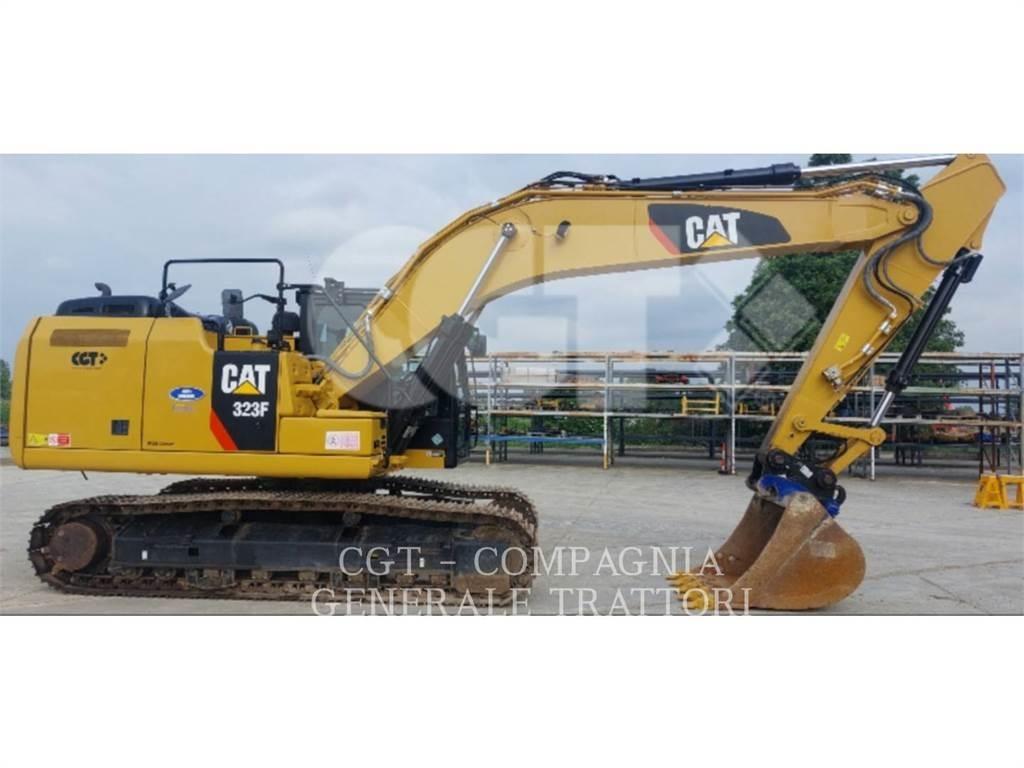 CAT 323F Paletli ekskavatörler