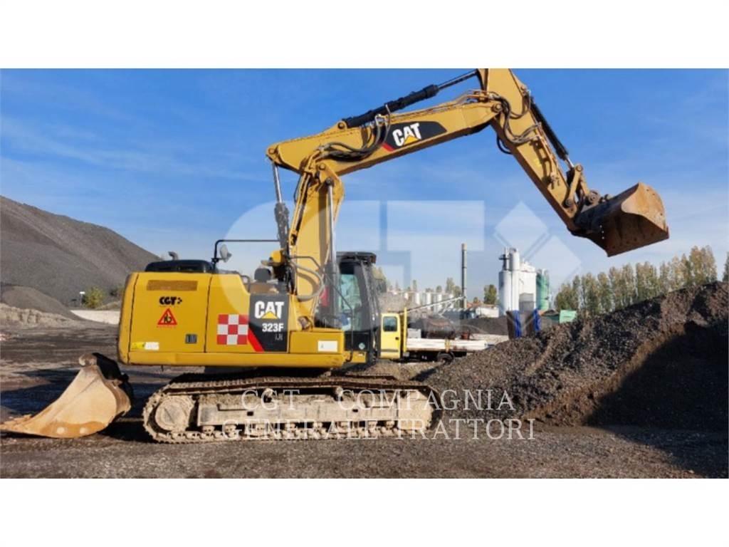 CAT 323F Paletli ekskavatörler