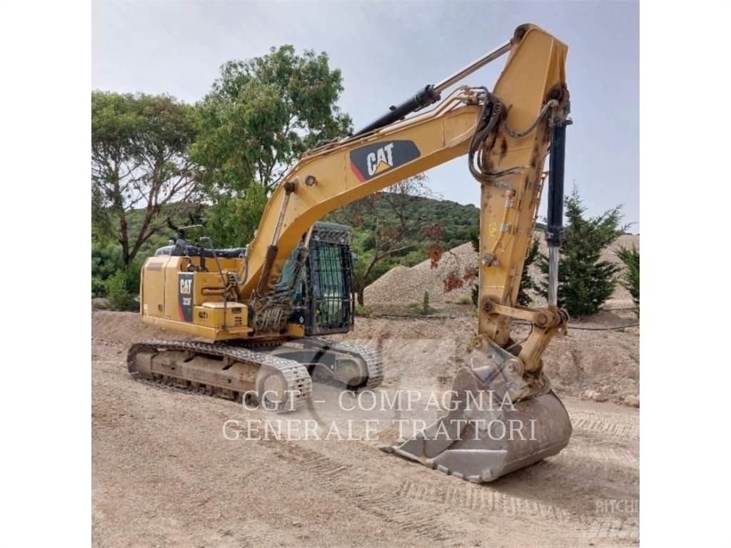 CAT 323F Paletli ekskavatörler