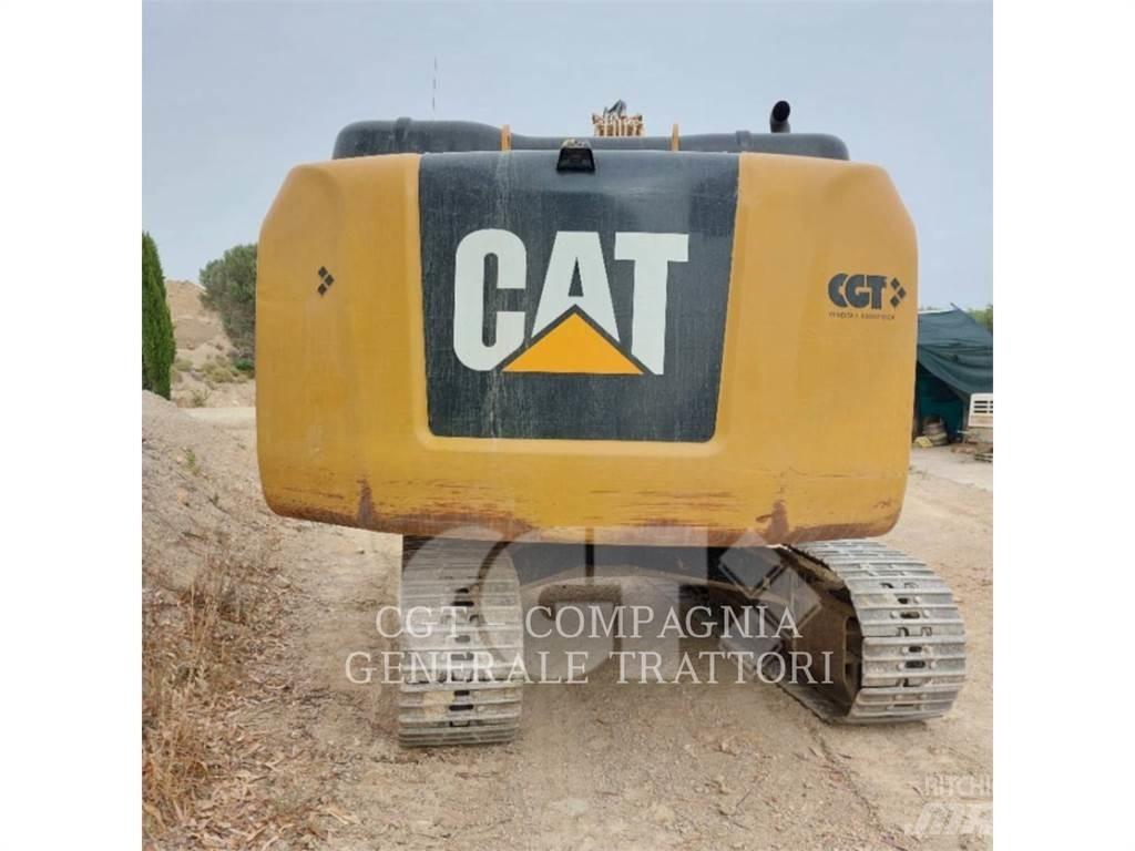 CAT 323F Paletli ekskavatörler
