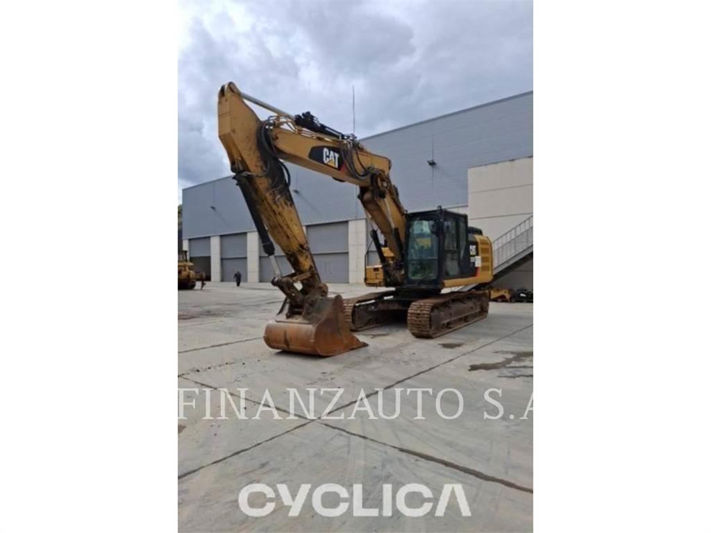 CAT 323F Paletli ekskavatörler