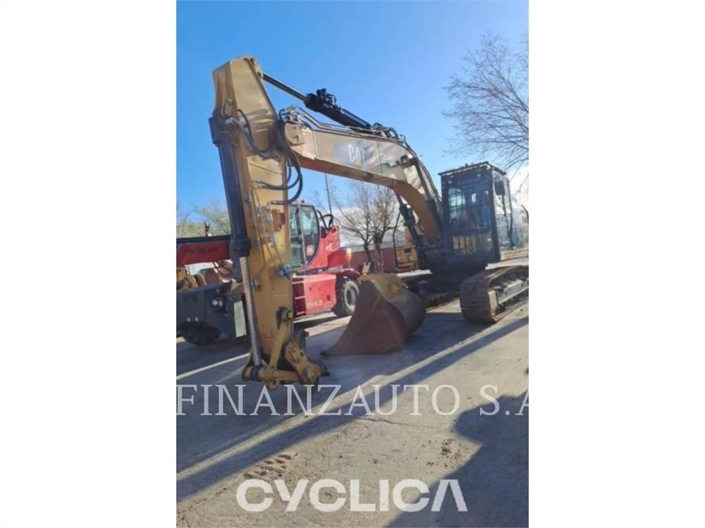 CAT 323F Paletli ekskavatörler