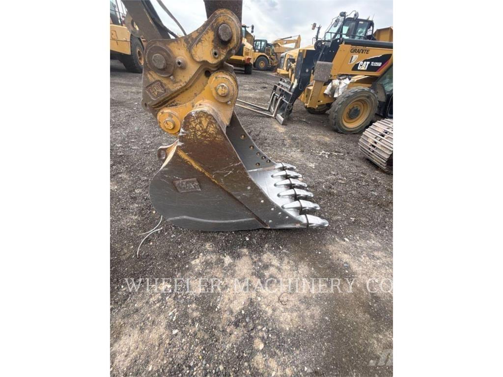 CAT 323F L CF Paletli ekskavatörler