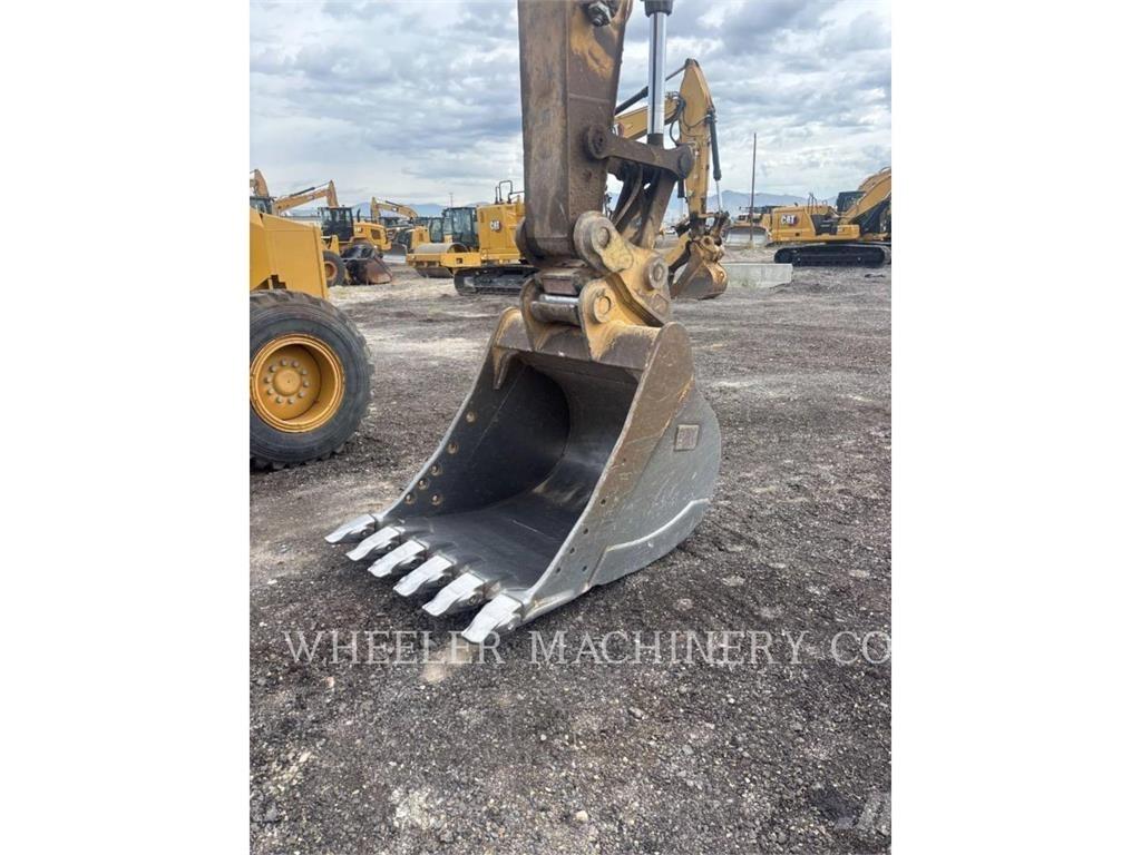 CAT 323F L CF Paletli ekskavatörler