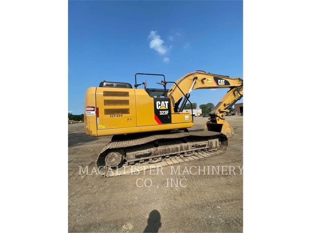 CAT 323FL Paletli ekskavatörler