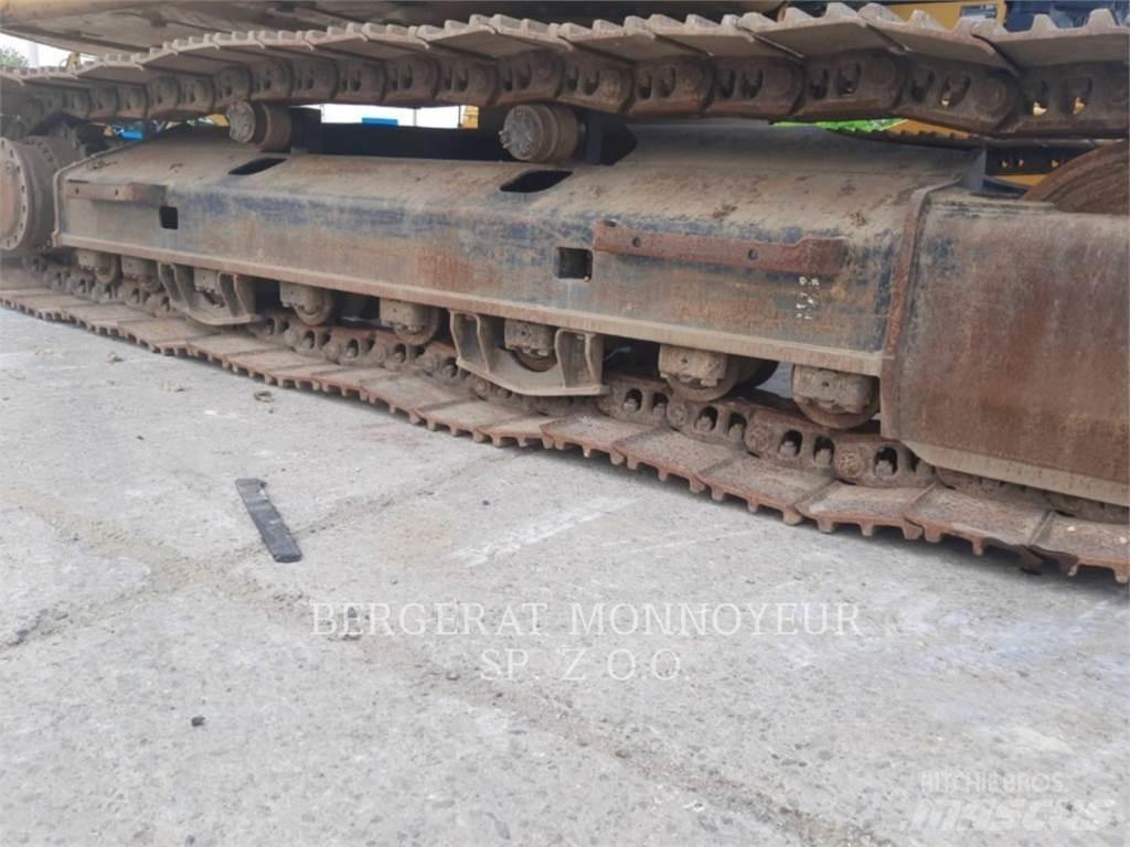 CAT 323FL Paletli ekskavatörler