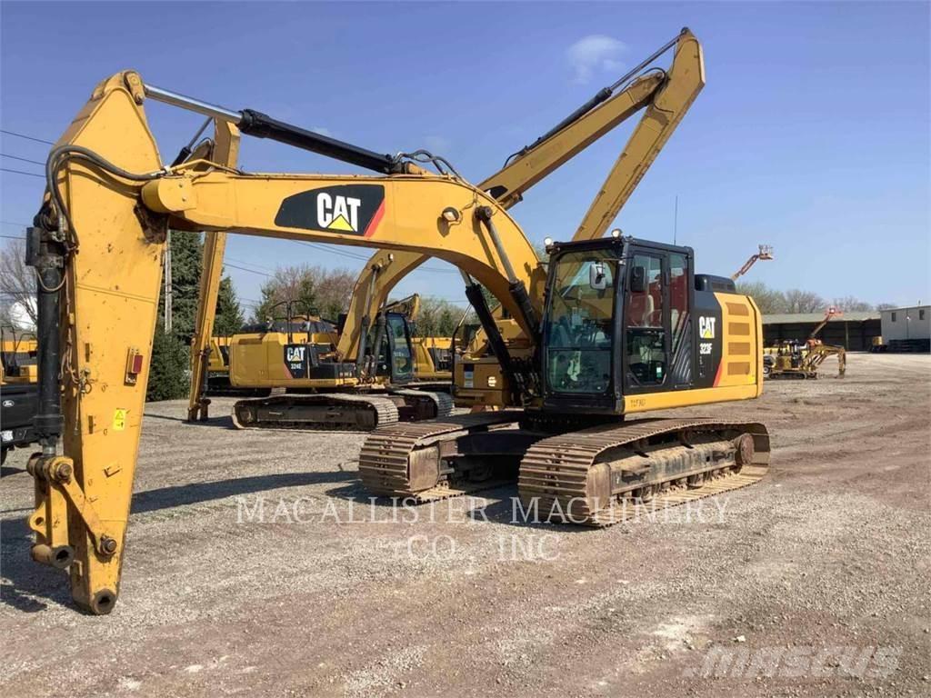 CAT 323FL Paletli ekskavatörler
