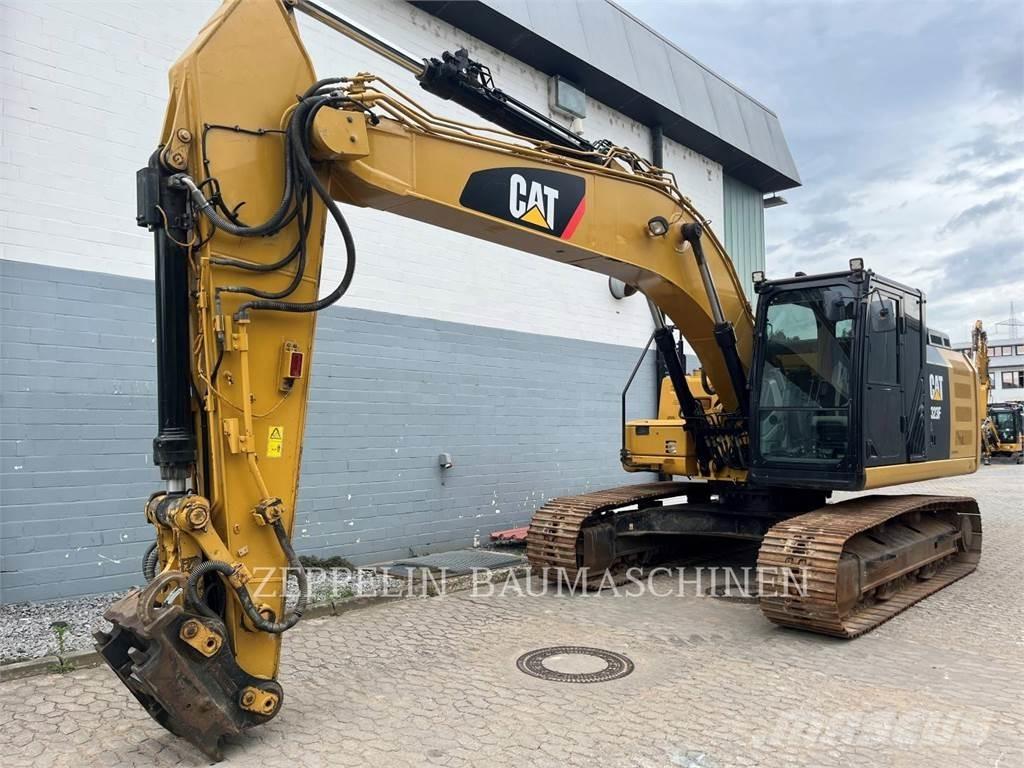 CAT 323FL Paletli ekskavatörler