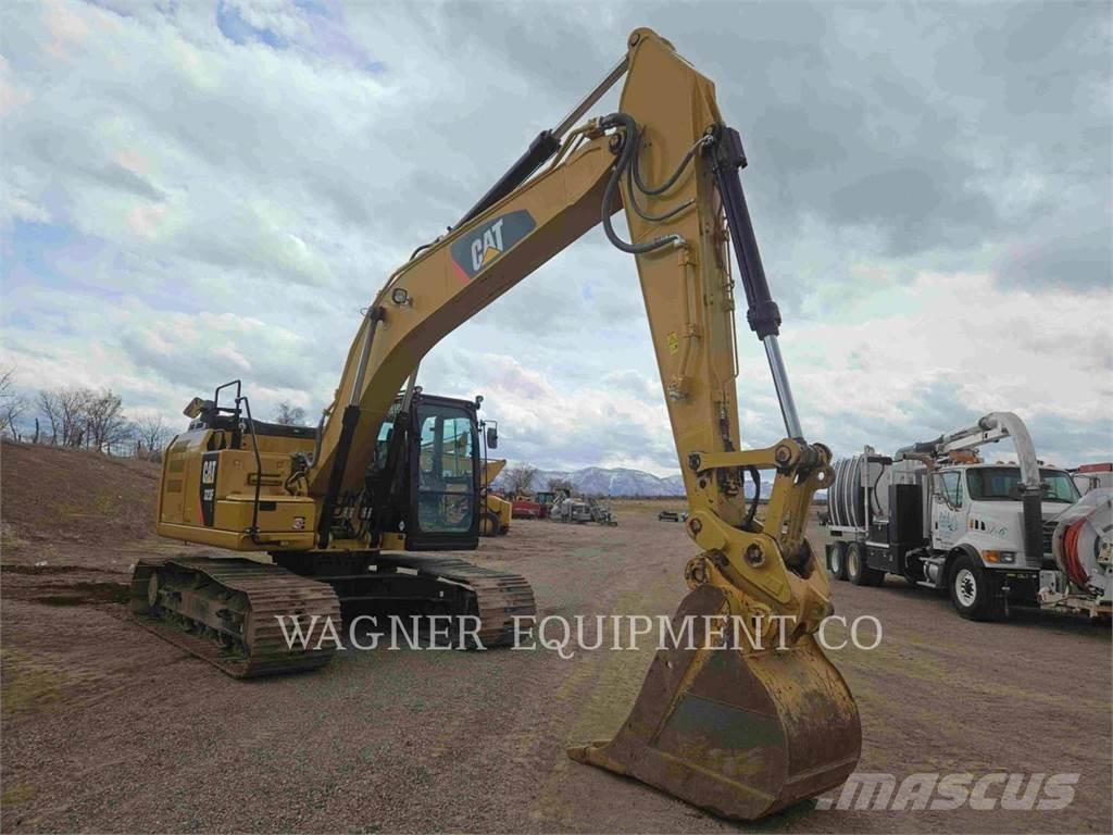 CAT 323FL TC Paletli ekskavatörler