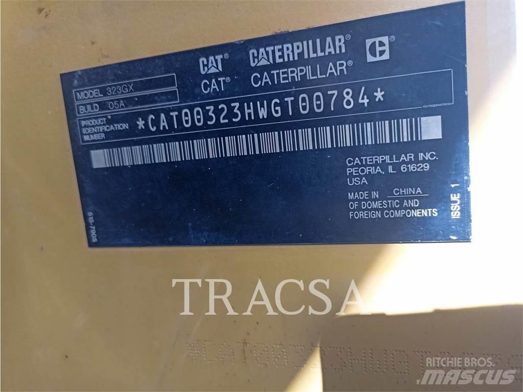 CAT 323GX Paletli ekskavatörler