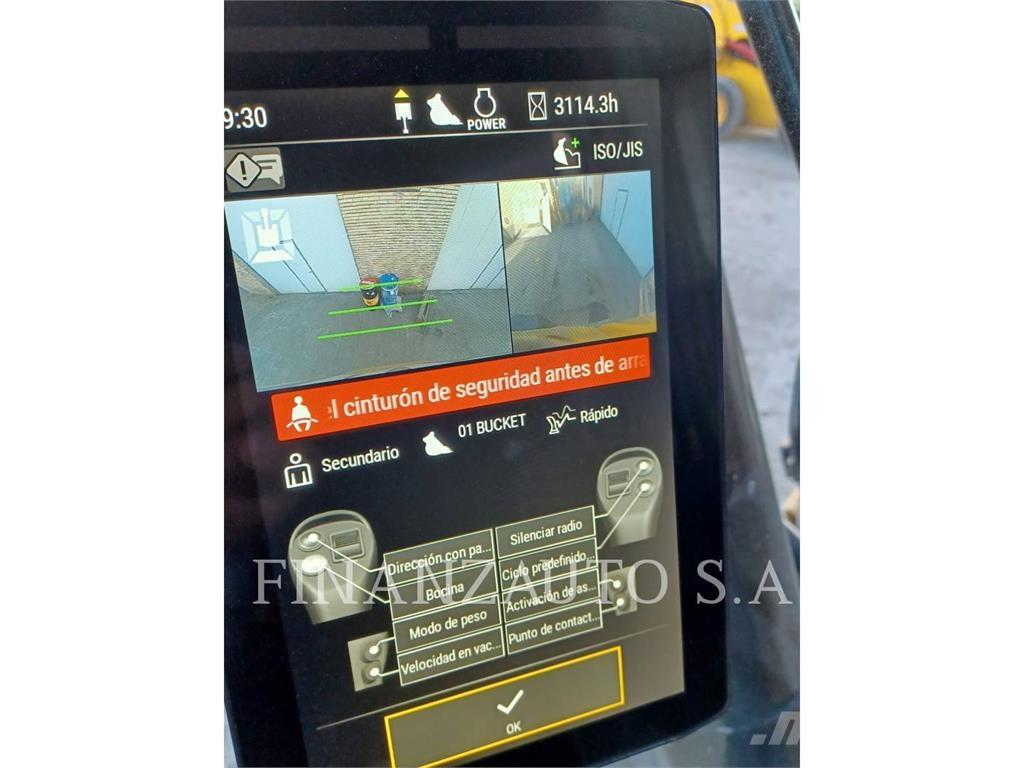 CAT 323L Paletli ekskavatörler