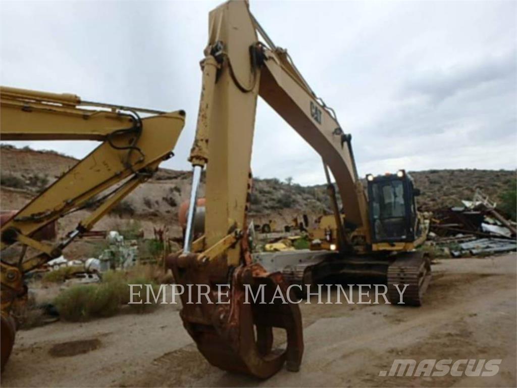 CAT 325 Paletli ekskavatörler