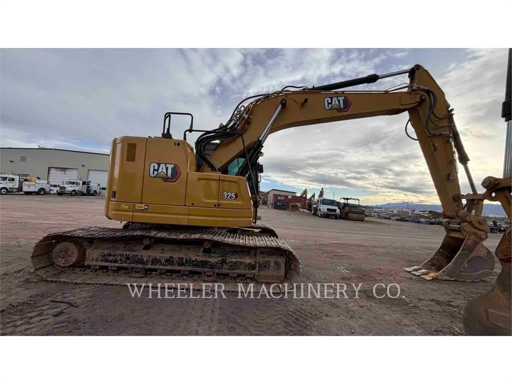 CAT 325 CF Paletli ekskavatörler