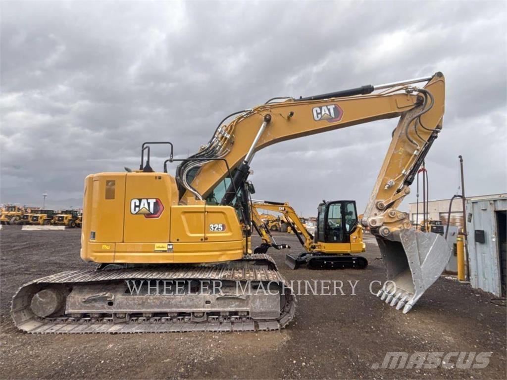 CAT 325 CF Paletli ekskavatörler