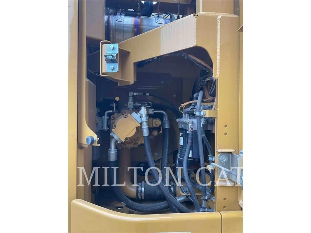CAT 32507 Paletli ekskavatörler