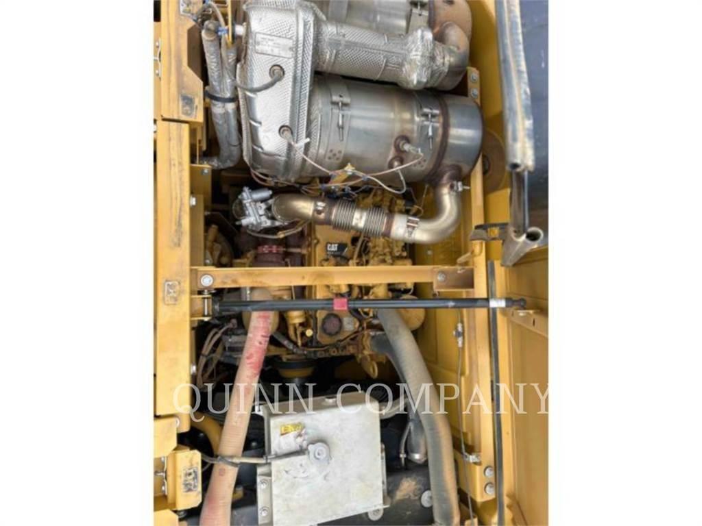 CAT 325F Paletli ekskavatörler
