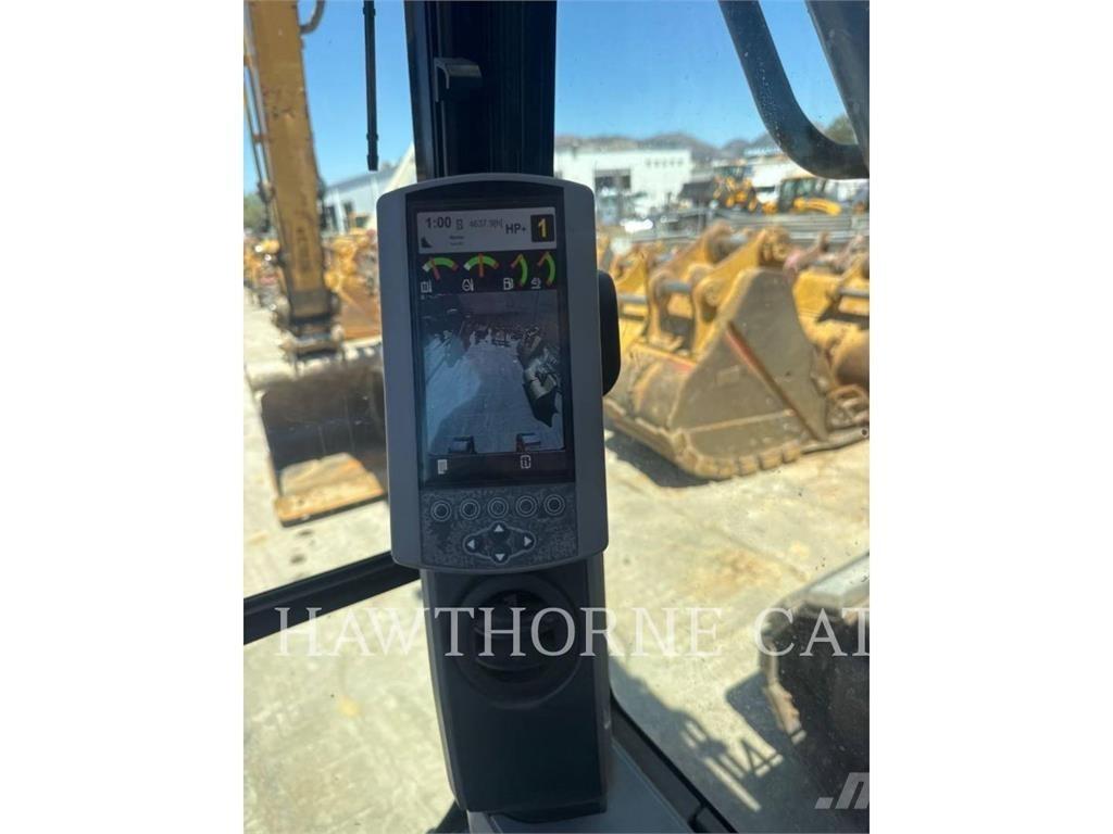 CAT 325F CR Paletli ekskavatörler