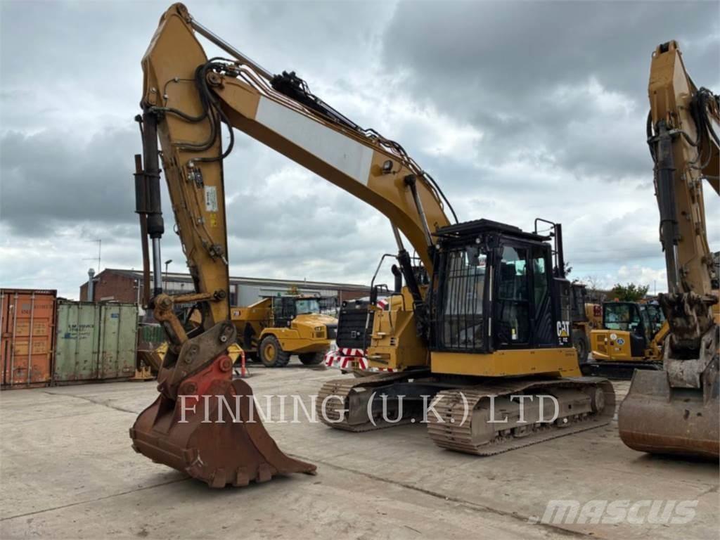CAT 325FL Paletli ekskavatörler
