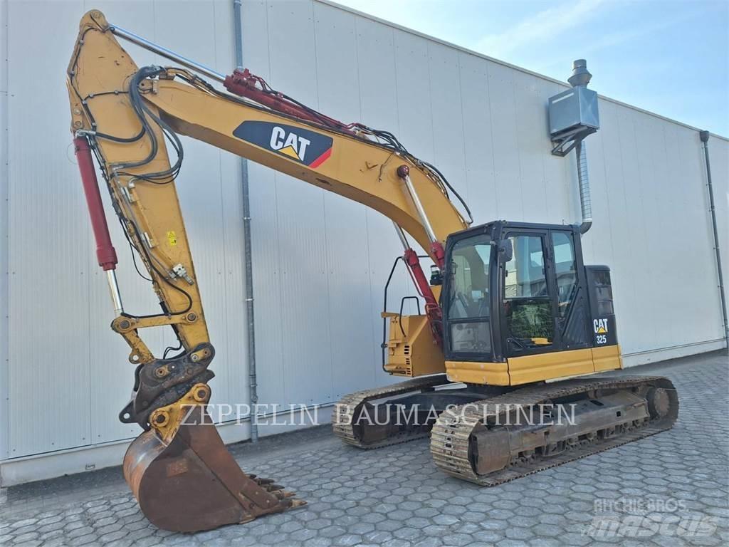 CAT 325FL Paletli ekskavatörler