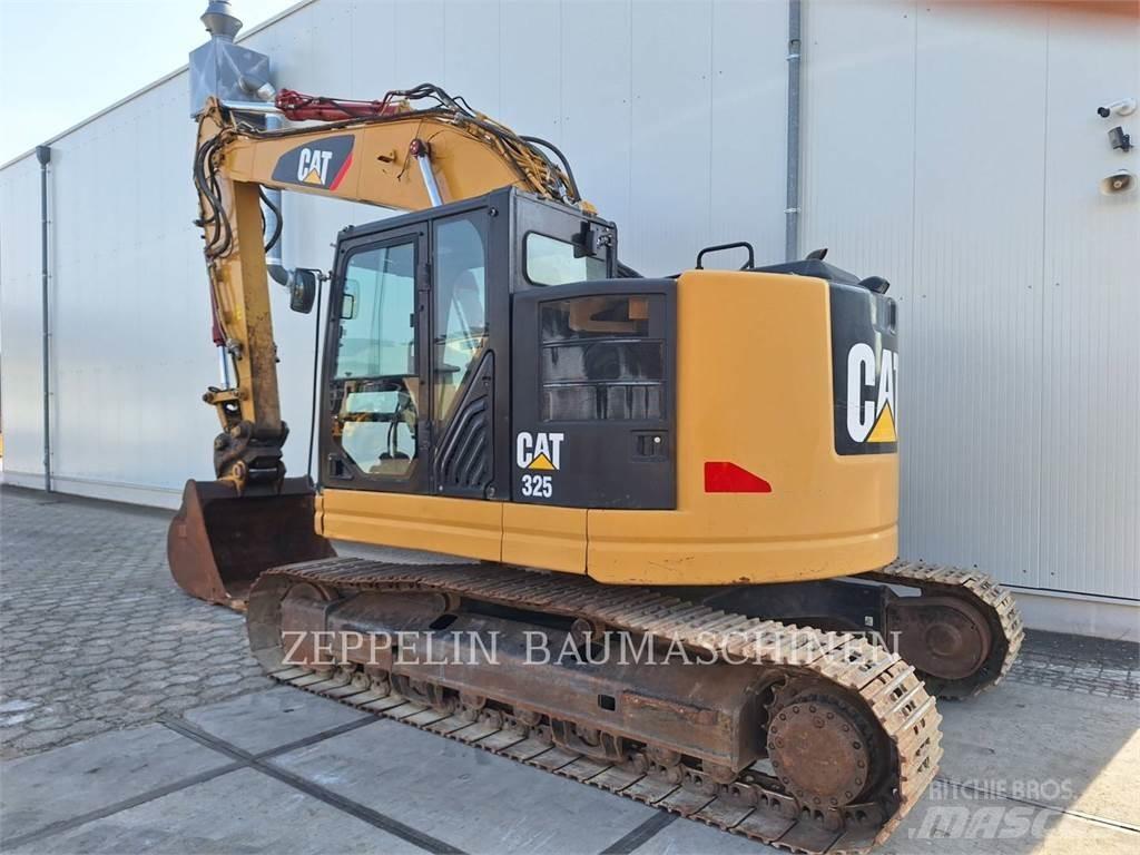 CAT 325FL Paletli ekskavatörler