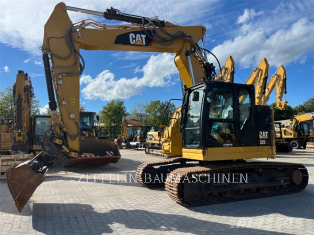 CAT 325FL Paletli ekskavatörler