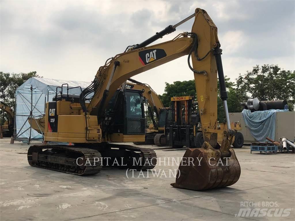 CAT 325FLCR Paletli ekskavatörler