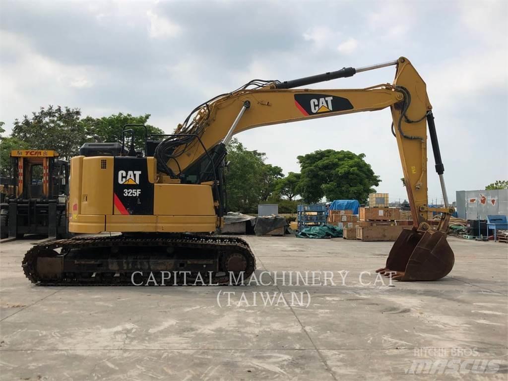CAT 325FLCR Paletli ekskavatörler
