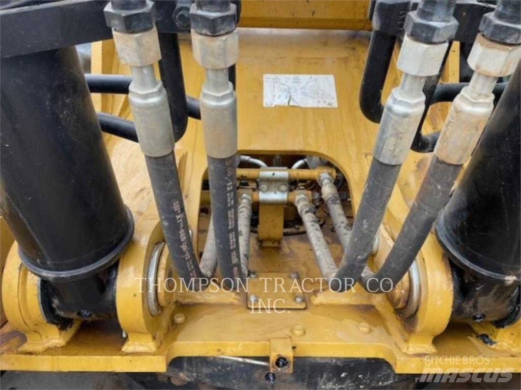 CAT 326 Paletli ekskavatörler
