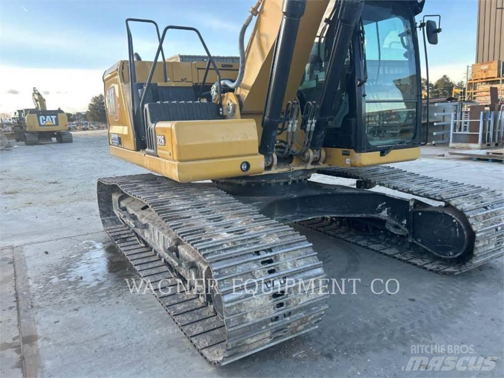 CAT 326 Paletli ekskavatörler