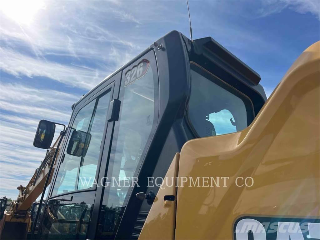 CAT 326 Paletli ekskavatörler