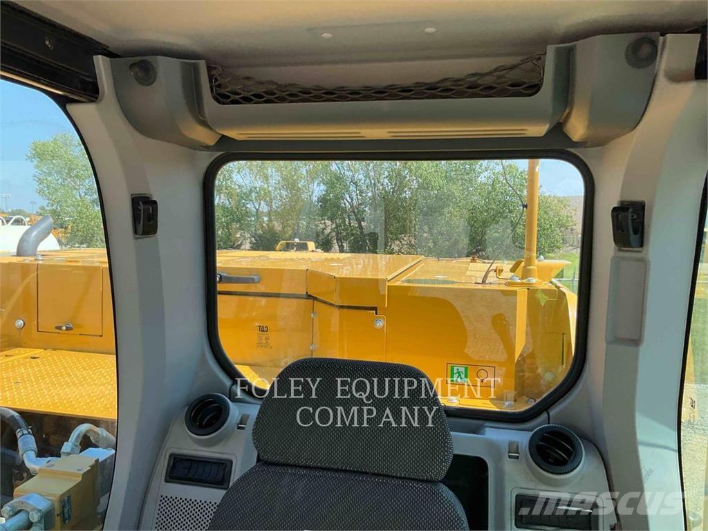 CAT 326-079X Paletli ekskavatörler