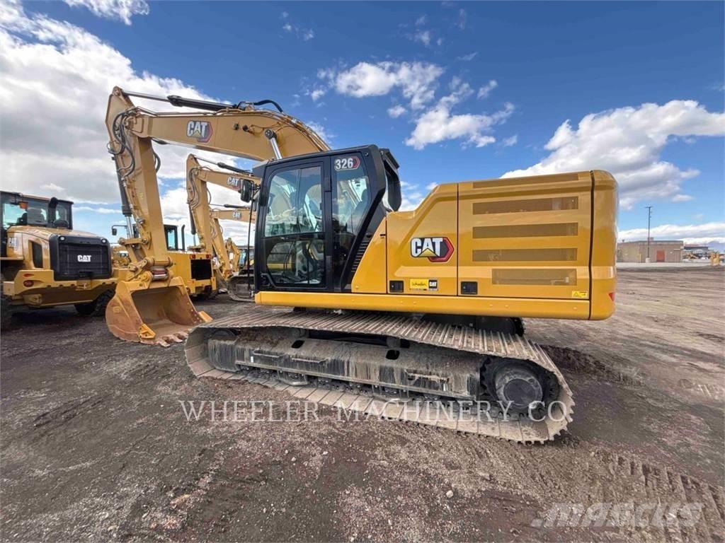 CAT 326 CF Paletli ekskavatörler