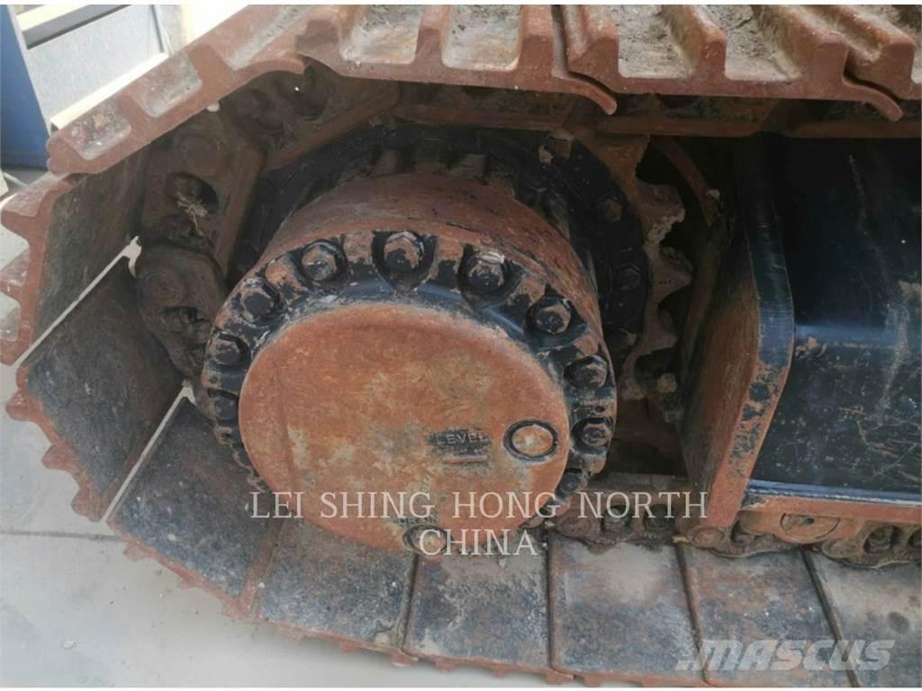 CAT 326D2L Paletli ekskavatörler