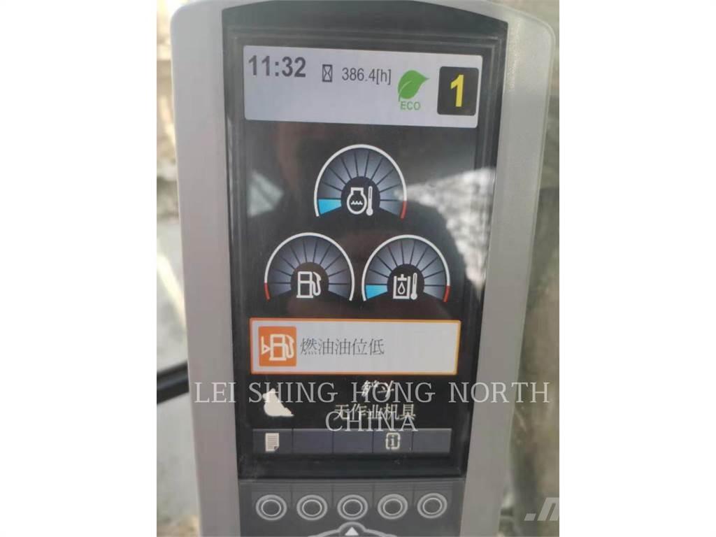 CAT 326D2L Paletli ekskavatörler