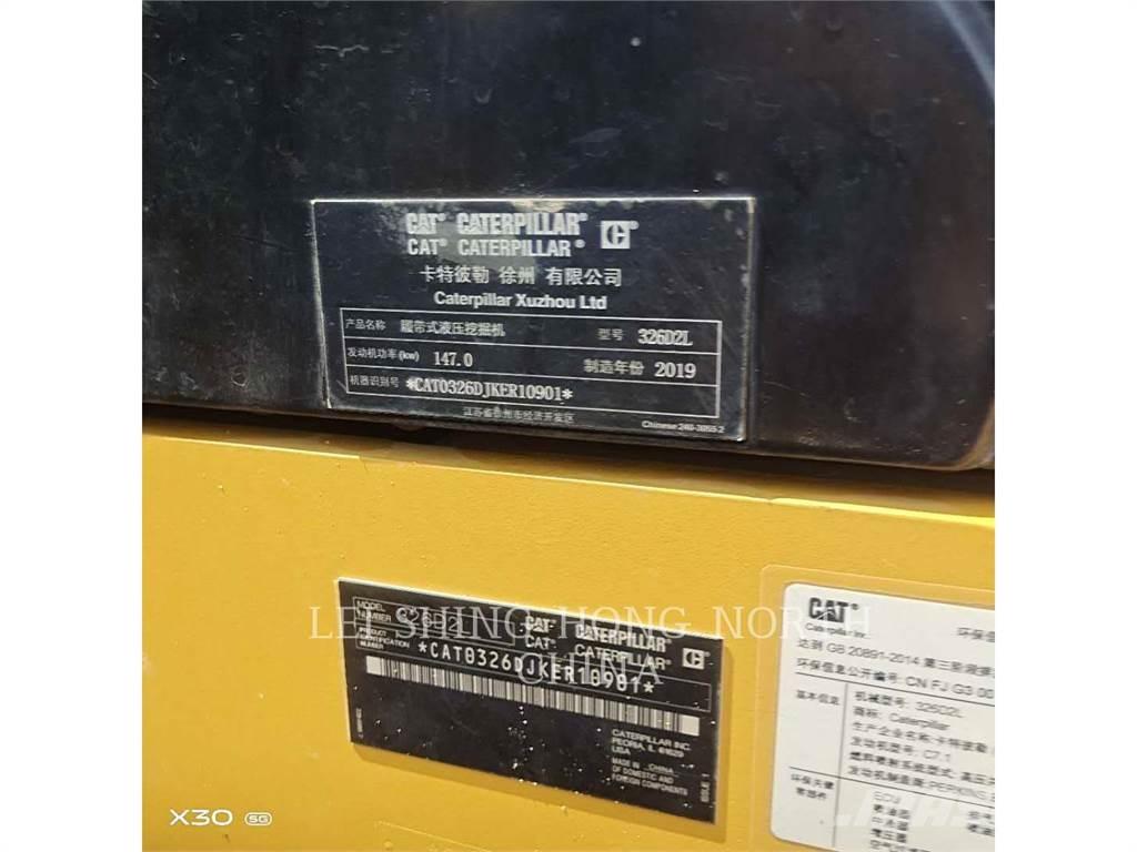 CAT 326D2L Paletli ekskavatörler