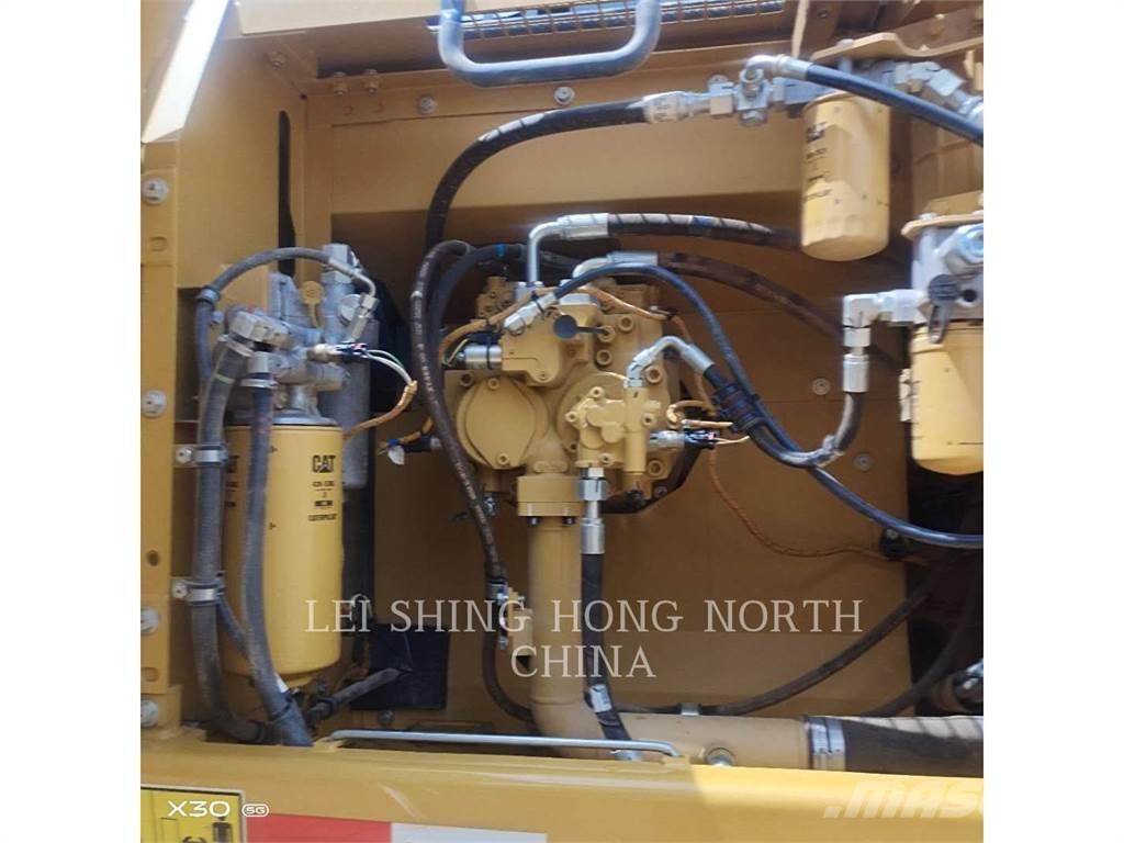 CAT 326D2L Paletli ekskavatörler