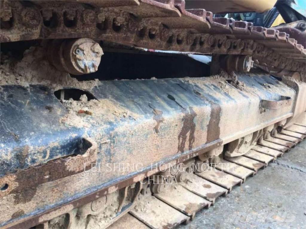 CAT 326D2L Paletli ekskavatörler