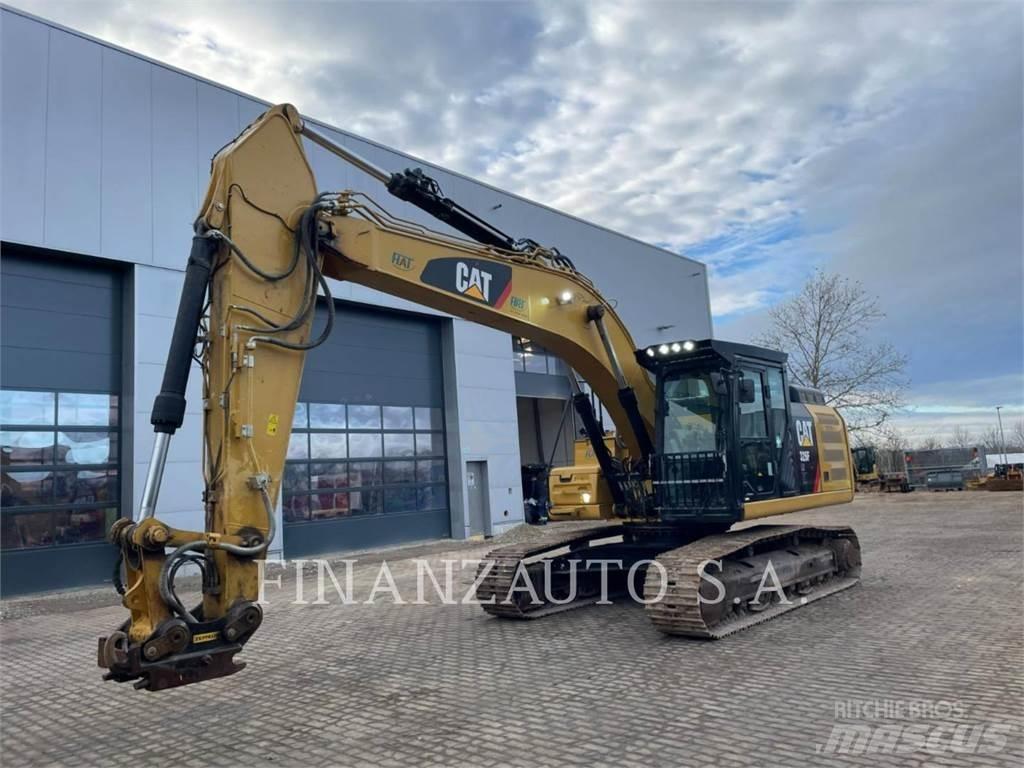 CAT 326F Paletli ekskavatörler