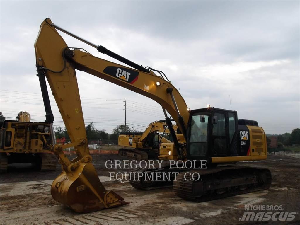 CAT 326FL Paletli ekskavatörler