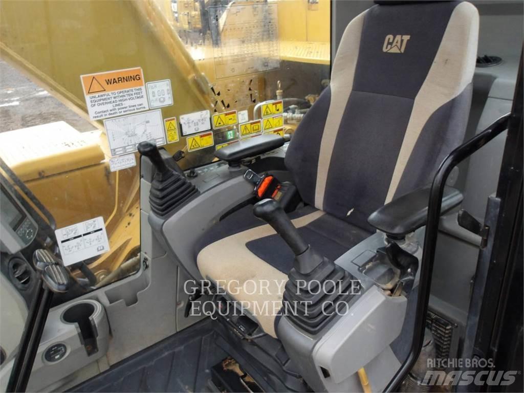 CAT 326FL Paletli ekskavatörler