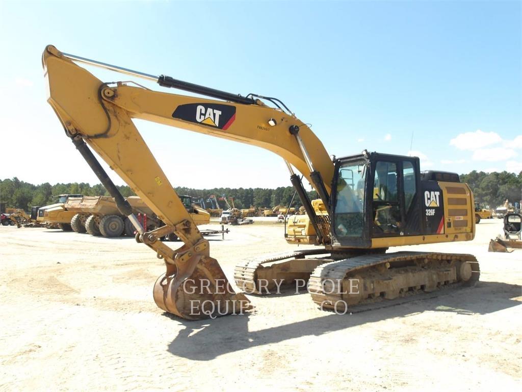 CAT 326FL Paletli ekskavatörler
