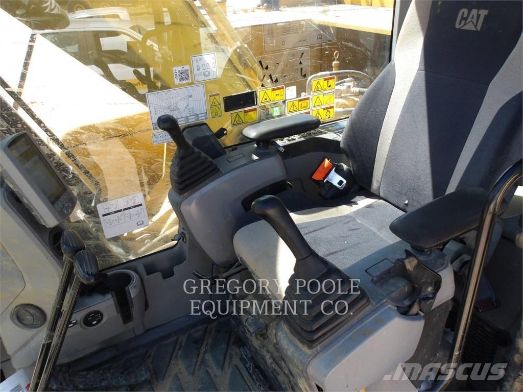 CAT 326FL Paletli ekskavatörler