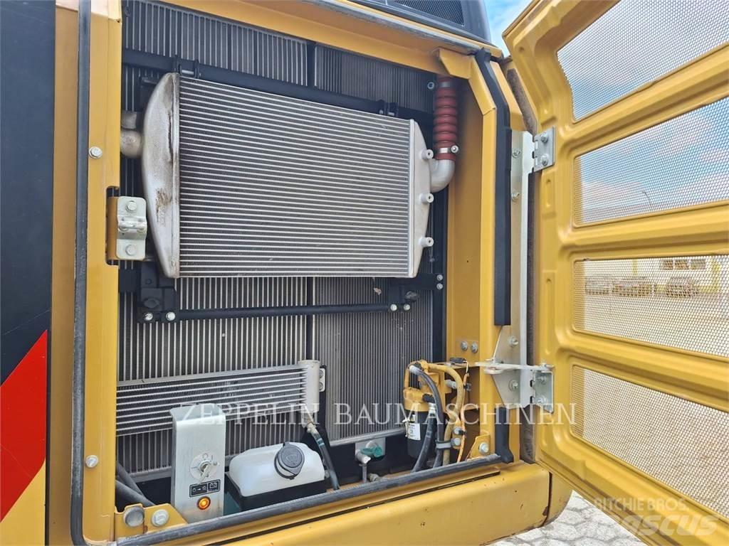 CAT 326FLN Paletli ekskavatörler