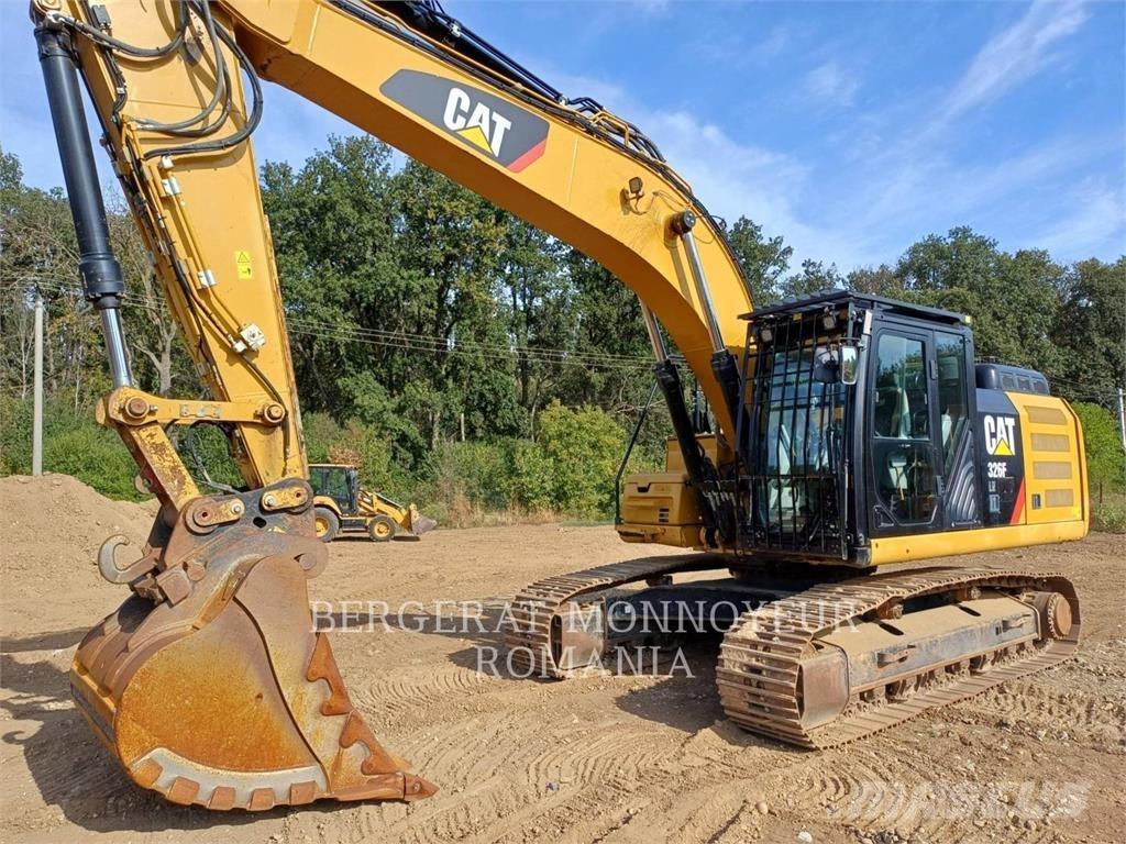 CAT 326FLN Paletli ekskavatörler