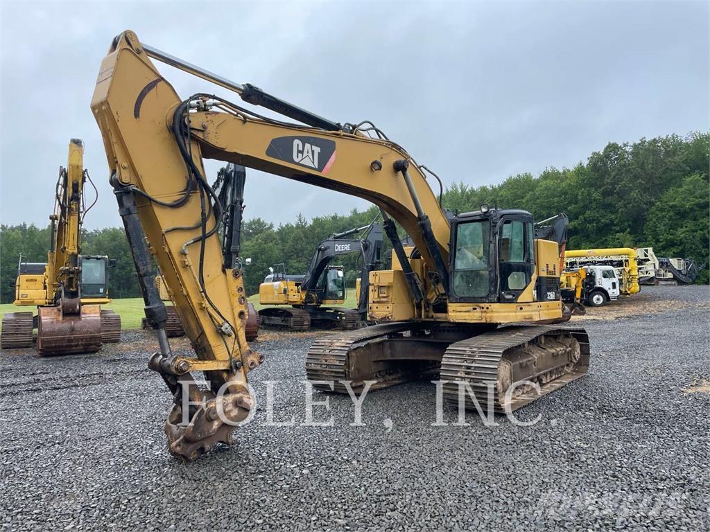CAT 328DLCR Paletli ekskavatörler