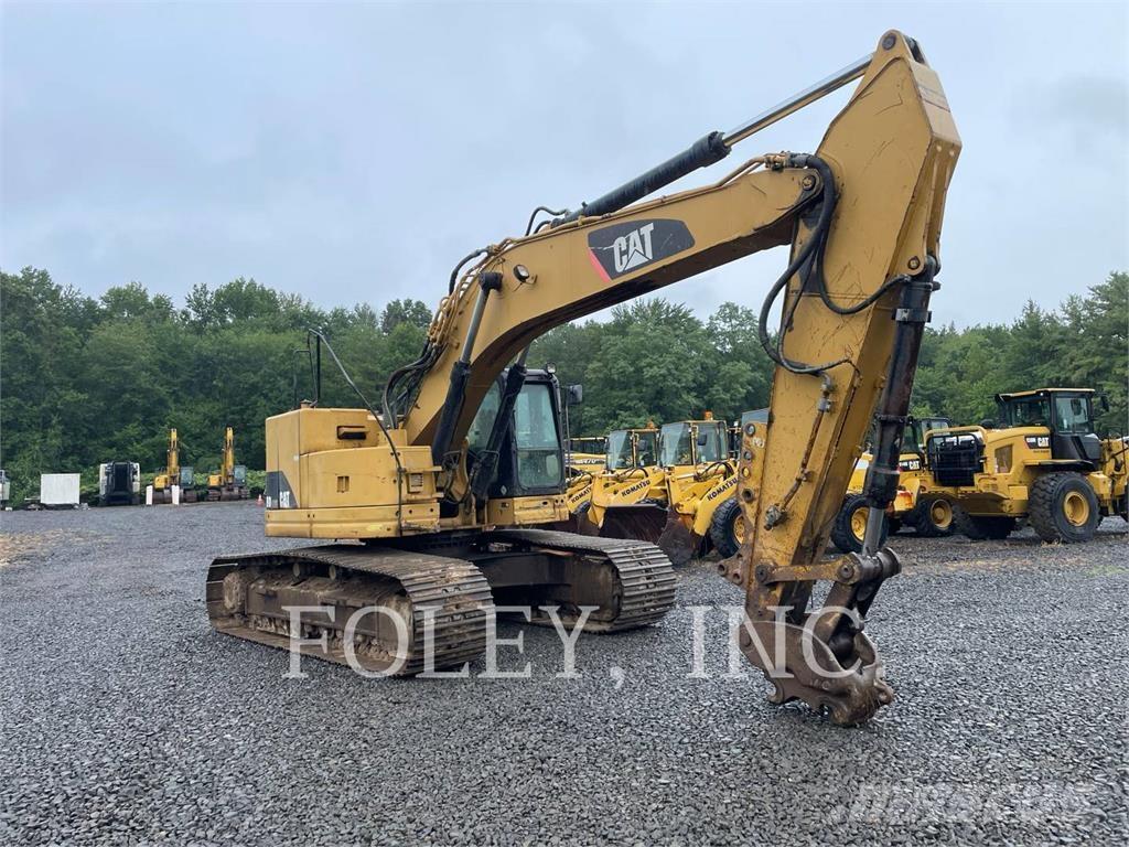 CAT 328DLCR Paletli ekskavatörler