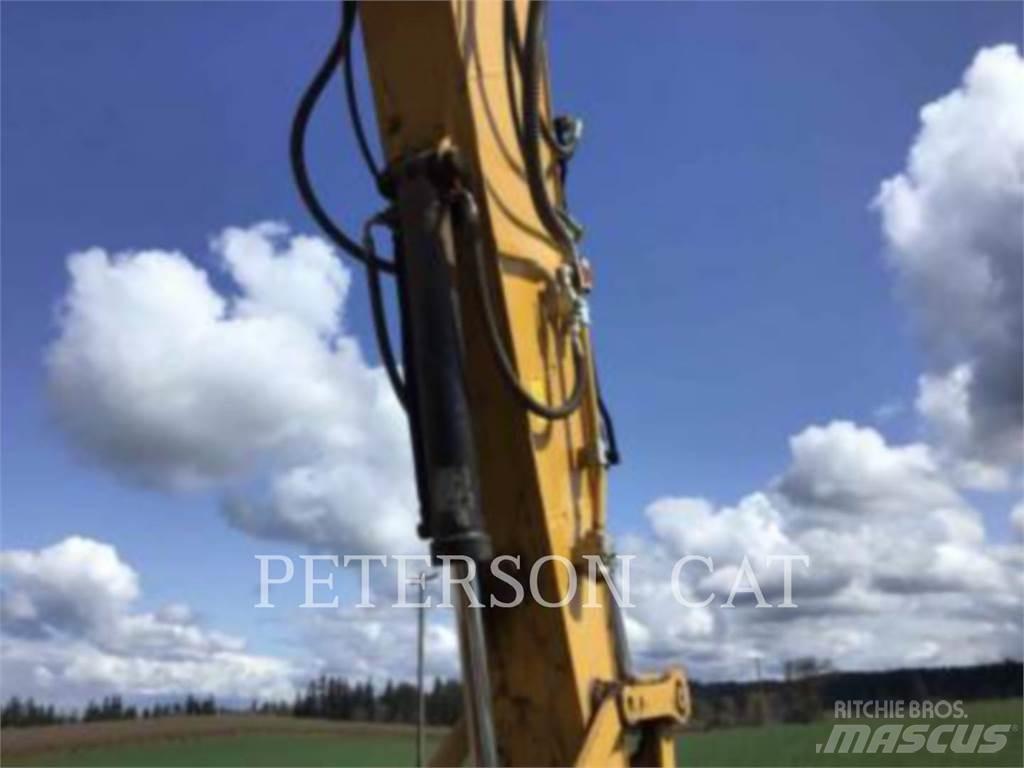 CAT 330 Paletli ekskavatörler